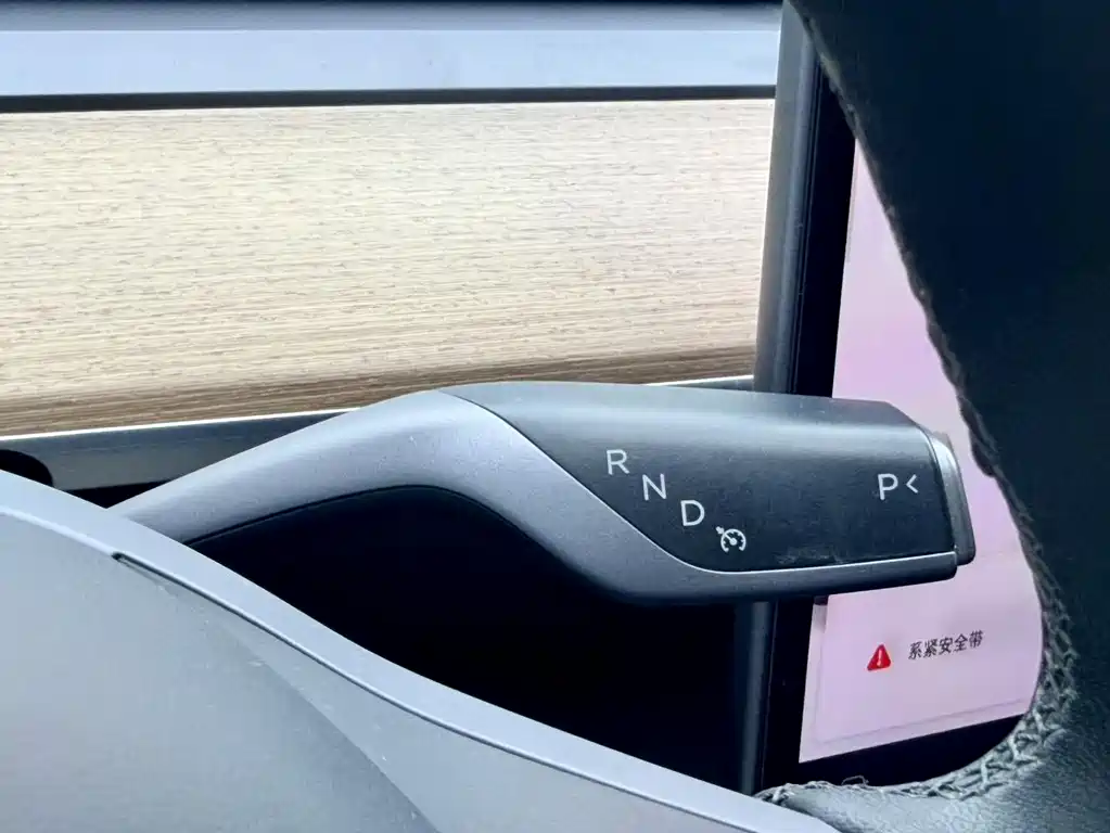 Tesla Model Y — фотографии объявления, Фото 14