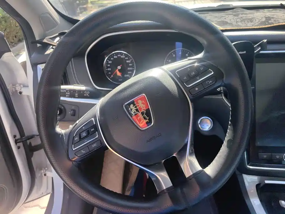 Roewe RX5 — миниатюра 15