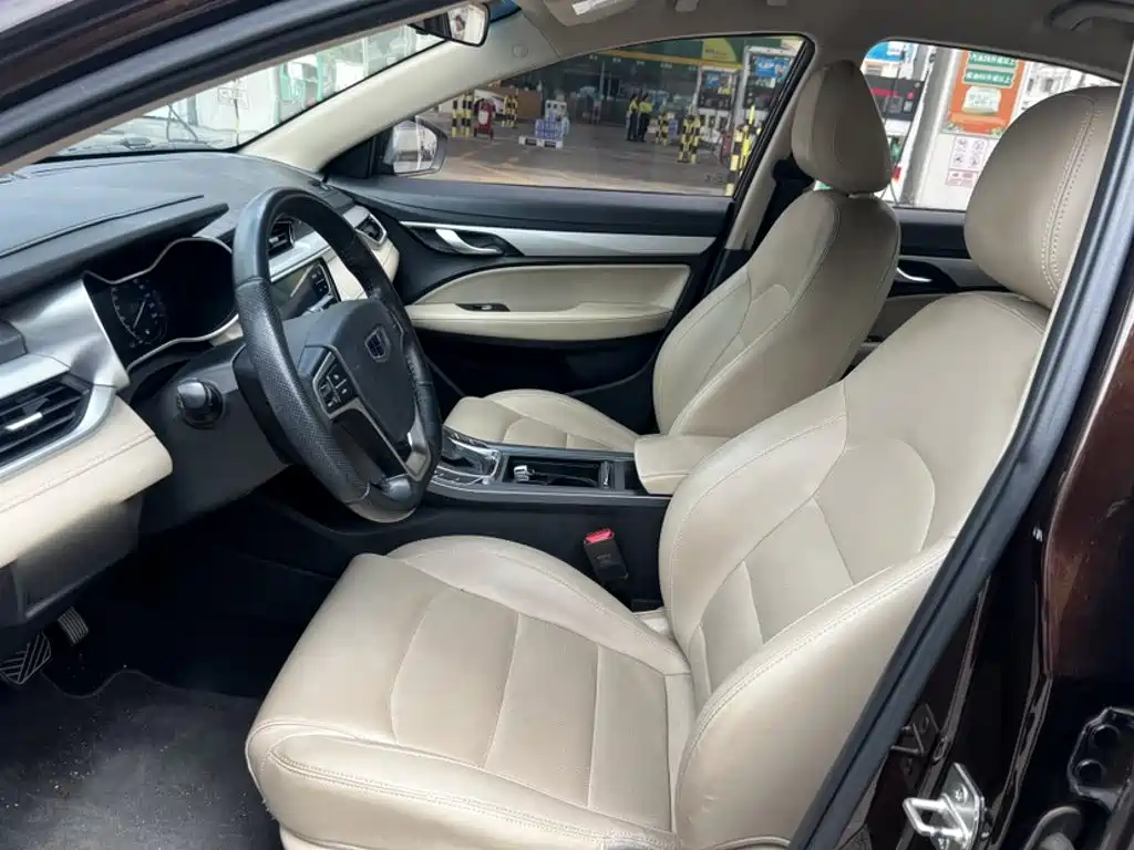 Geely Emgrand — миниатюра 9