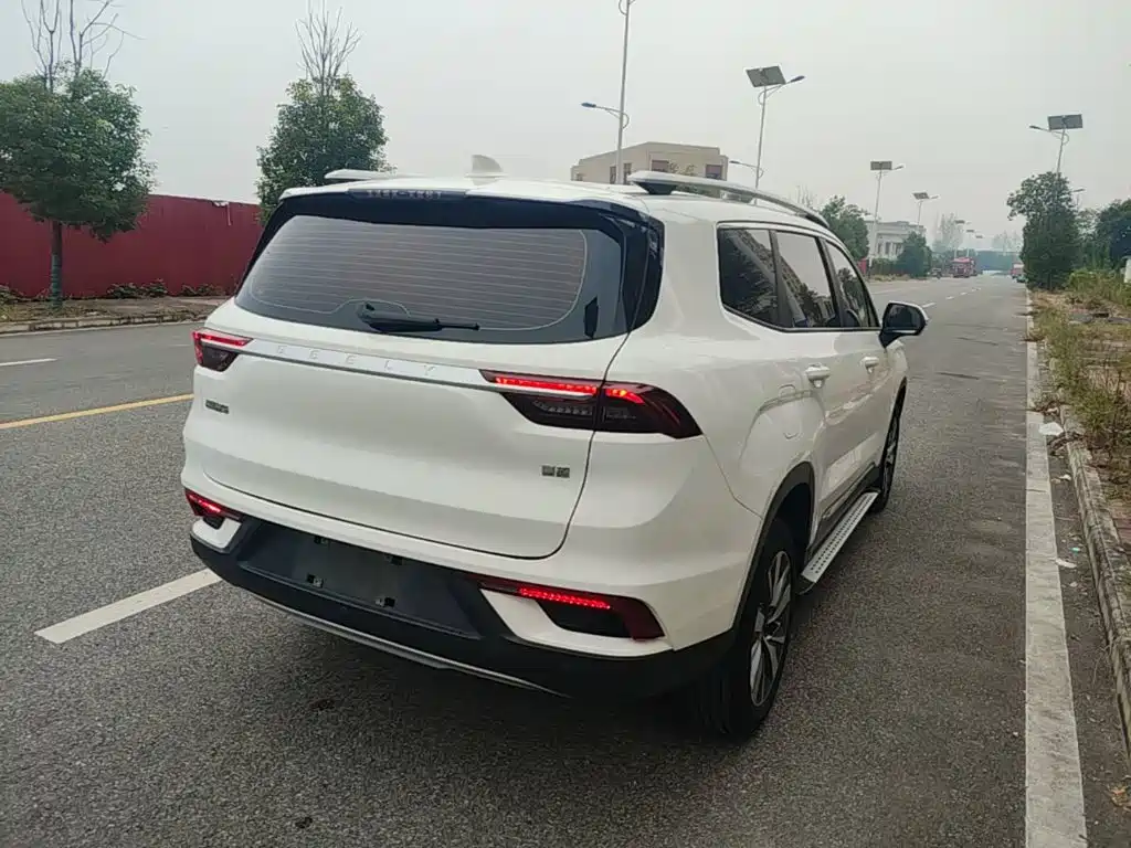 Geely Haoyue — миниатюра 7