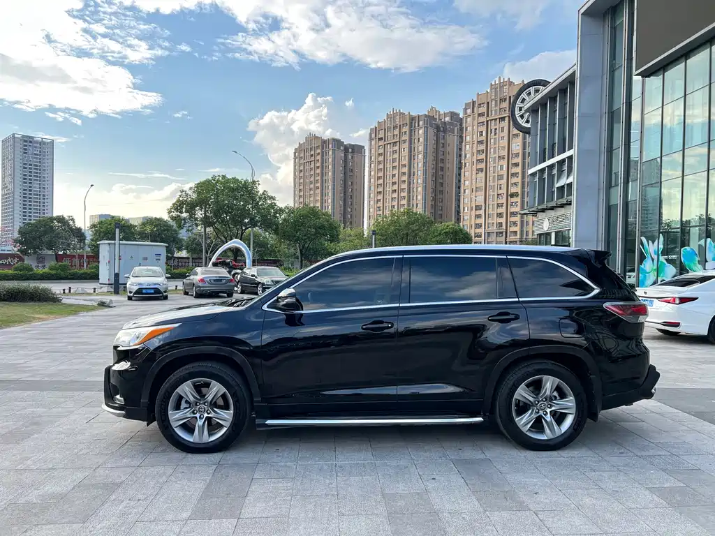 Toyota Highlander — миниатюра 4