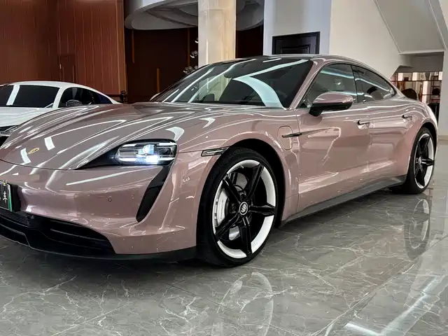 2022 Porsche Taycan