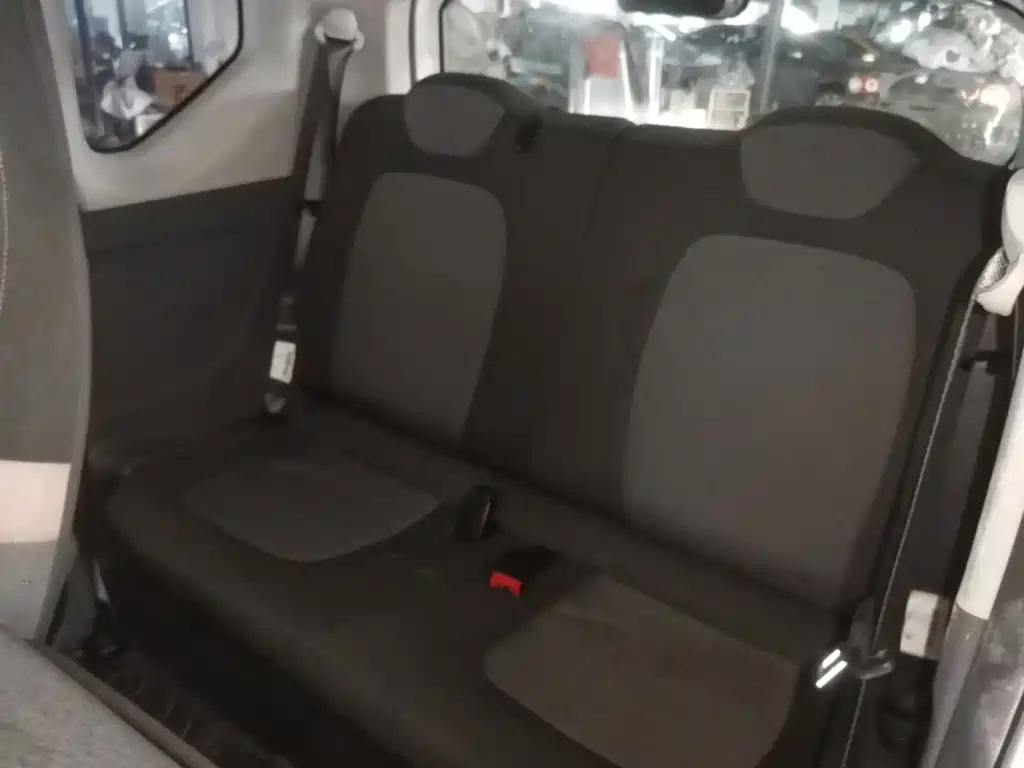 Wuling MINIEV — миниатюра 17