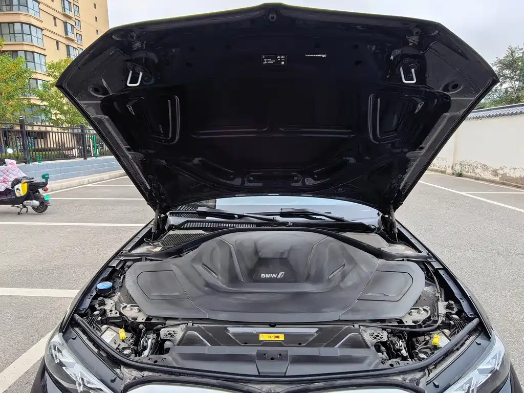 BMW i3 — миниатюра 11
