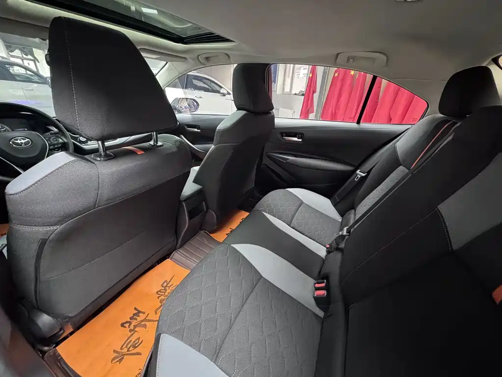 Toyota Corolla — миниатюра 12