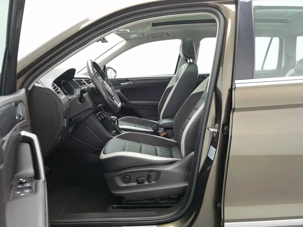 Volkswagen Tiguan L — миниатюра 10