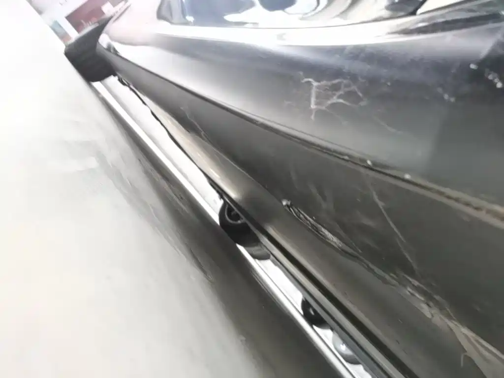 Tesla Model 3 — миниатюра 21