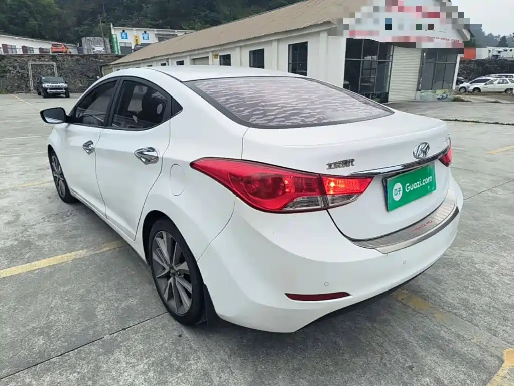 Hyundai Elantra Langdong — миниатюра 5