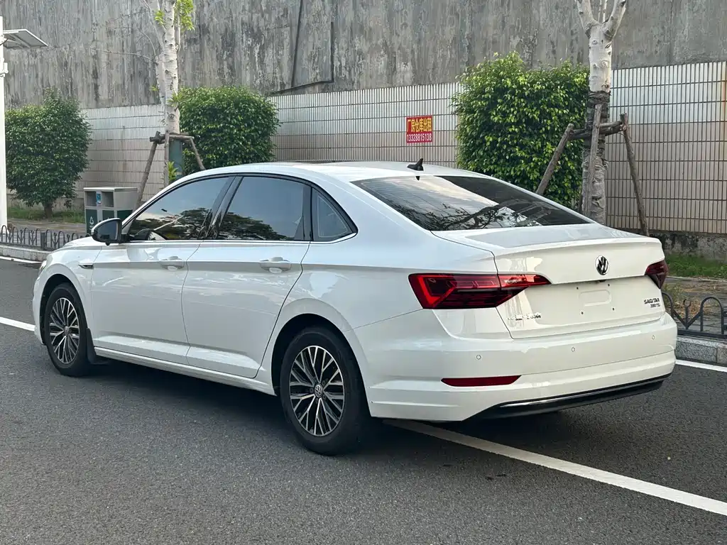 Volkswagen Sagitar — миниатюра 7