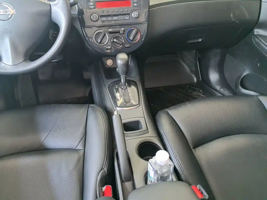 Nissan Tiida — миниатюра 14