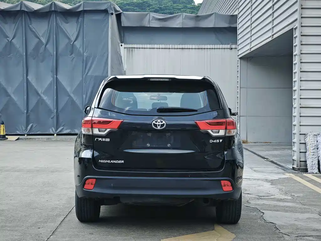Toyota Highlander — миниатюра 6