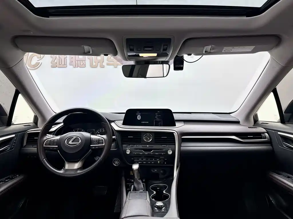 Lexus RX — миниатюра 10