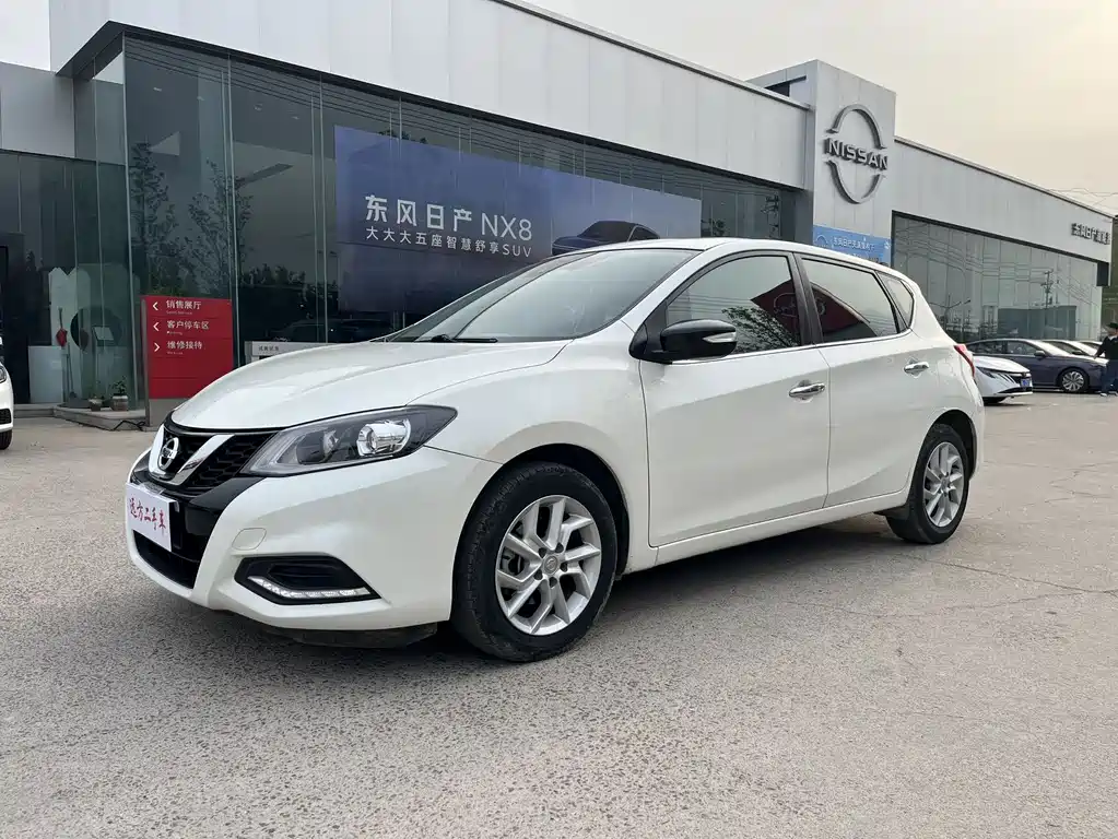 Купить Nissan Tiida