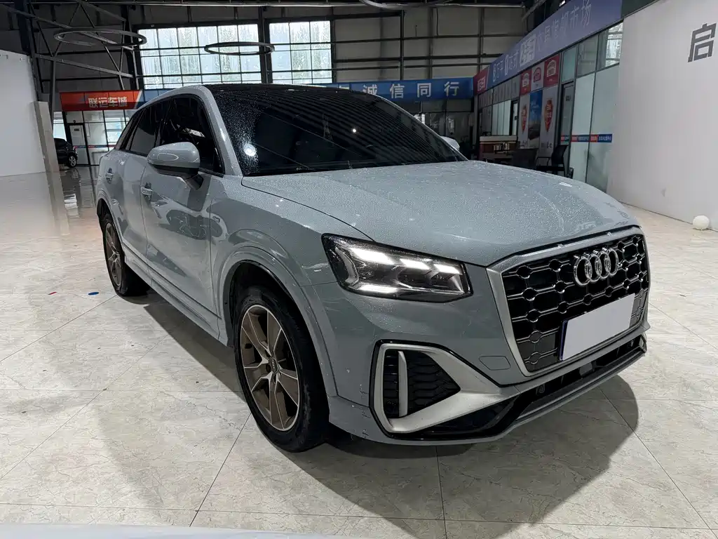 Audi Q2L — миниатюра 3