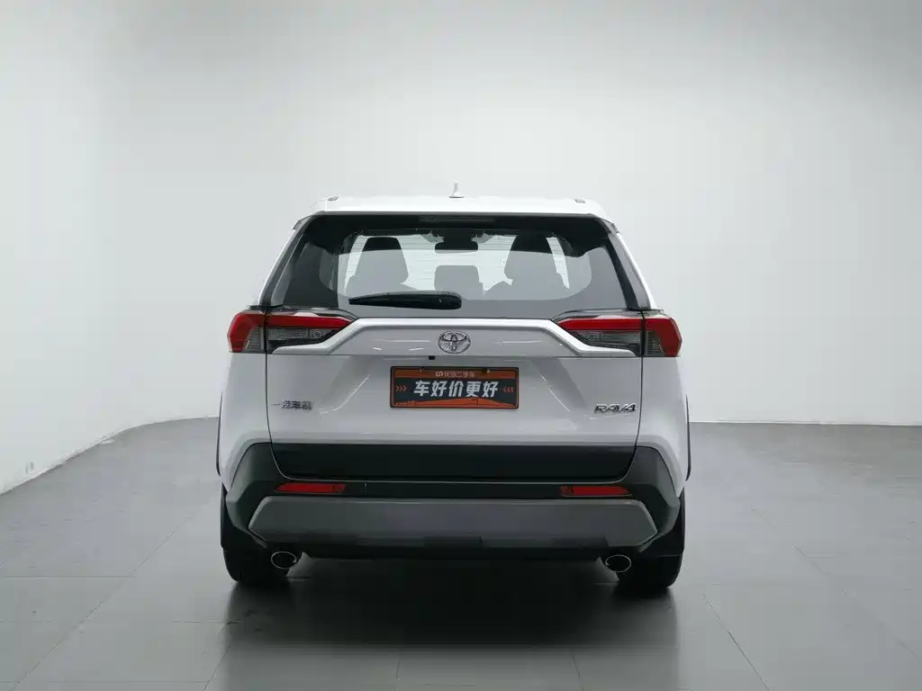 Toyota RAV4 — миниатюра 4