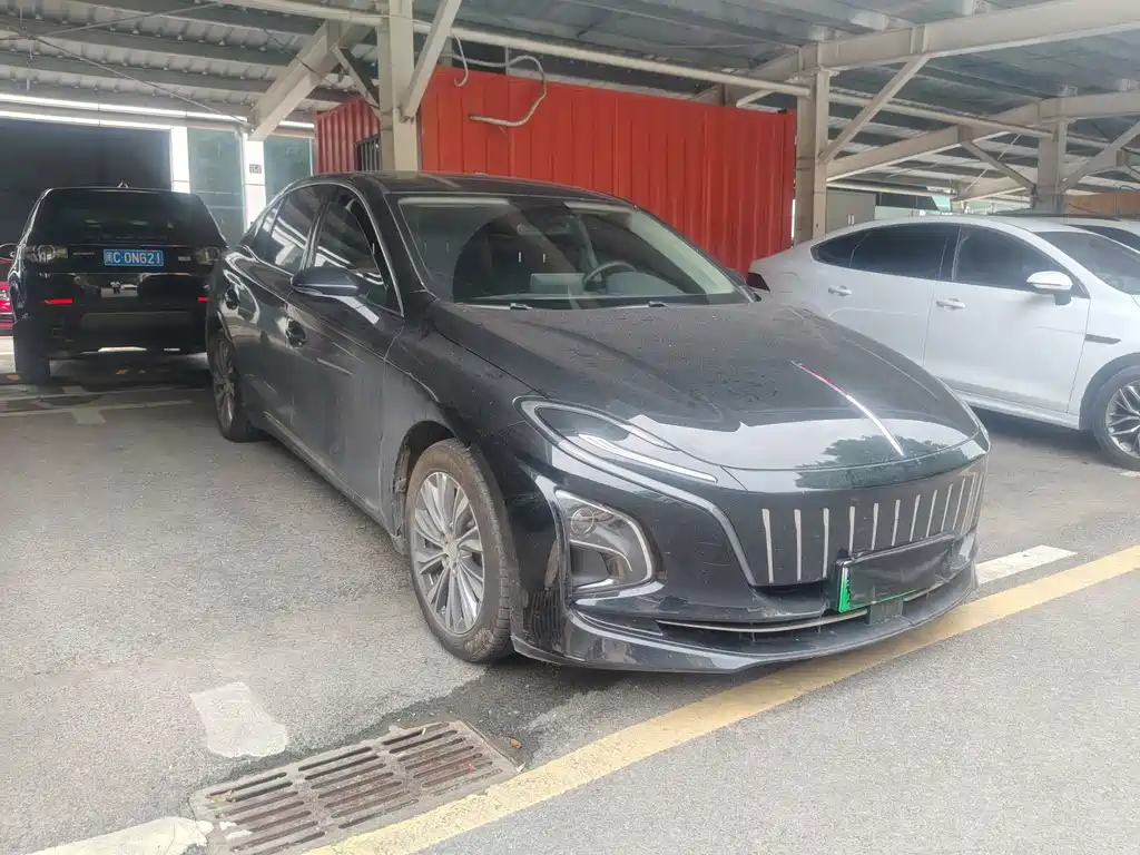 Hongqi Hongqi E-QM5 — миниатюра 3