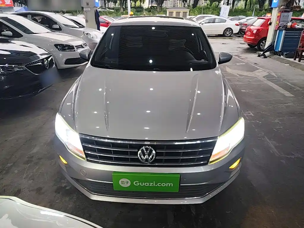 Volkswagen Jetta — миниатюра 3