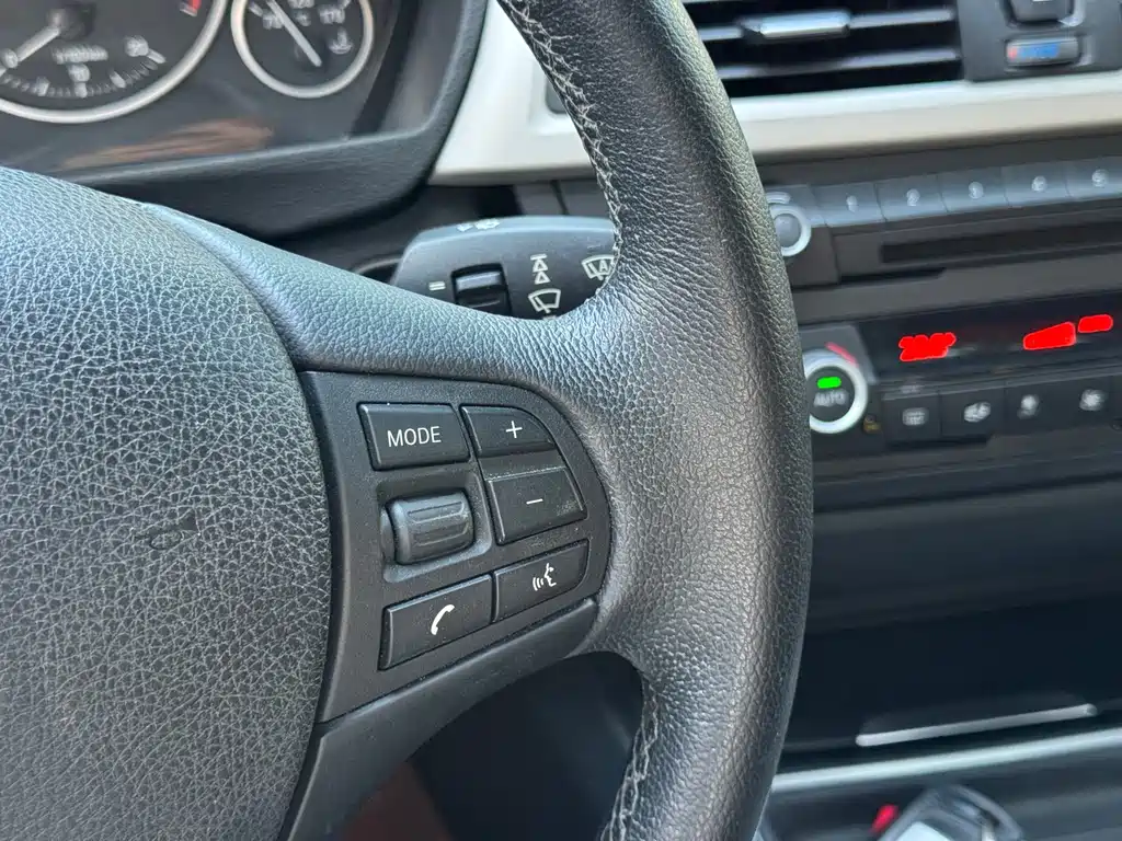 BMW 3 Series — миниатюра 11