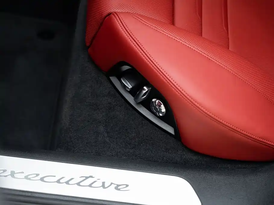 Porsche Panamera — миниатюра 11