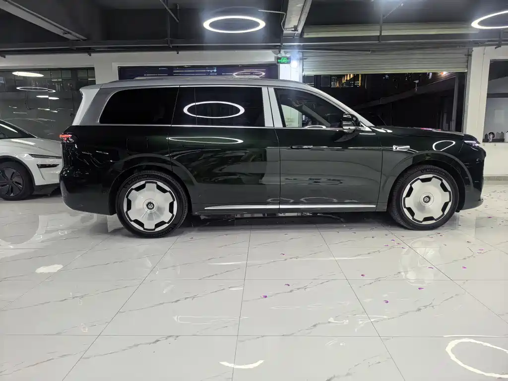 Leapmotor D19 2026 500 мест