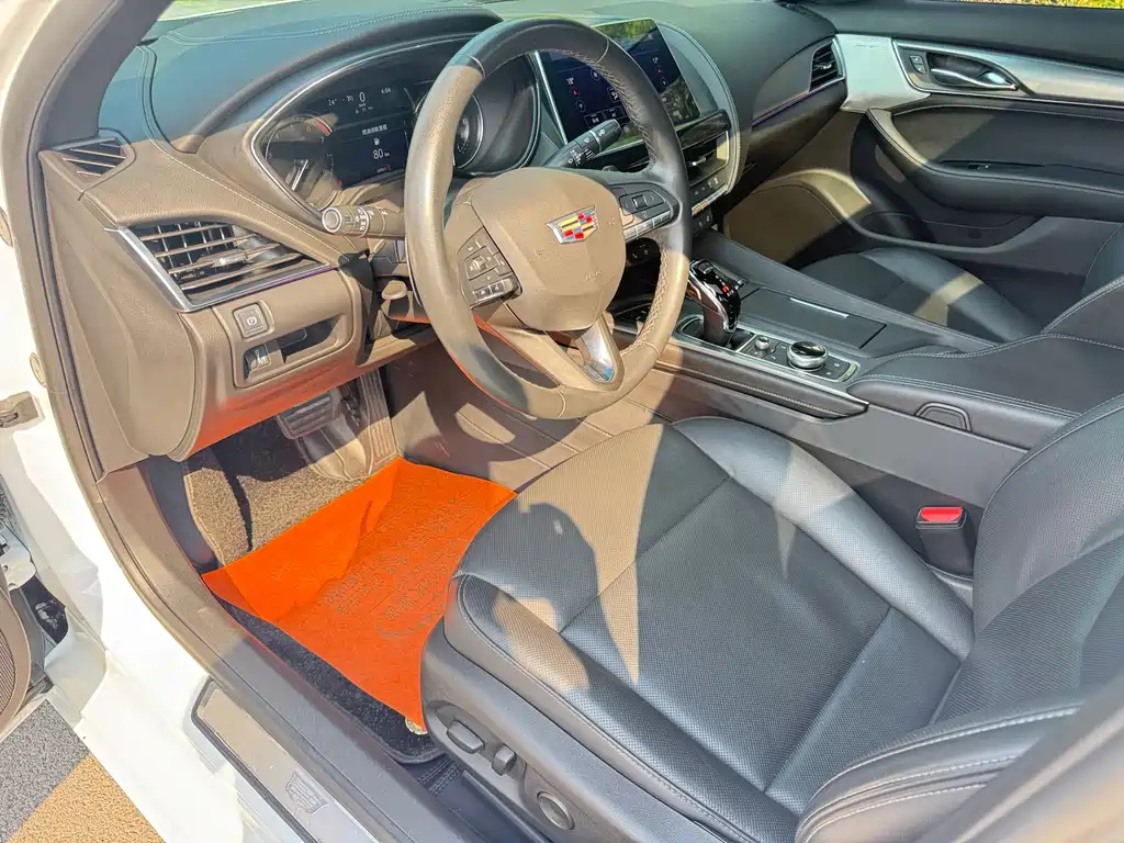 Cadillac CT5 — миниатюра 4