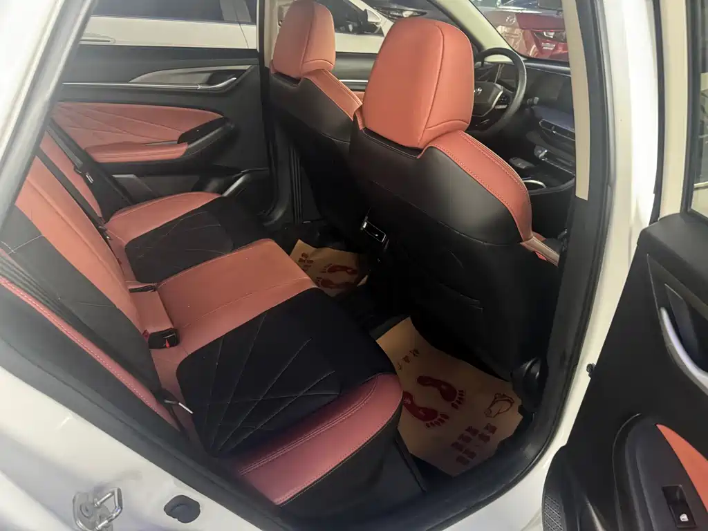 Changan Eado — миниатюра 10