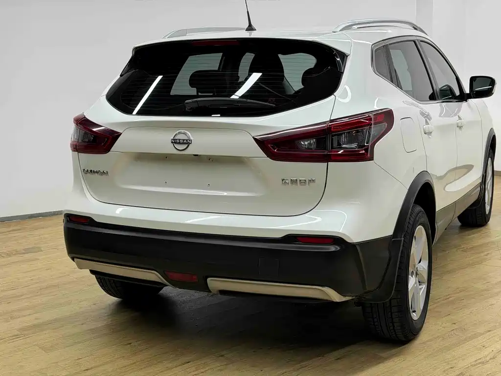 Nissan Qashqai — миниатюра 30