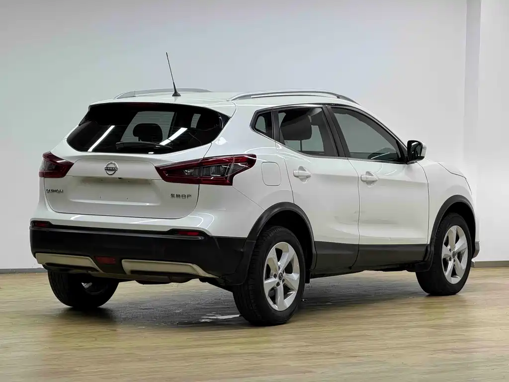 Nissan Qashqai — миниатюра 29