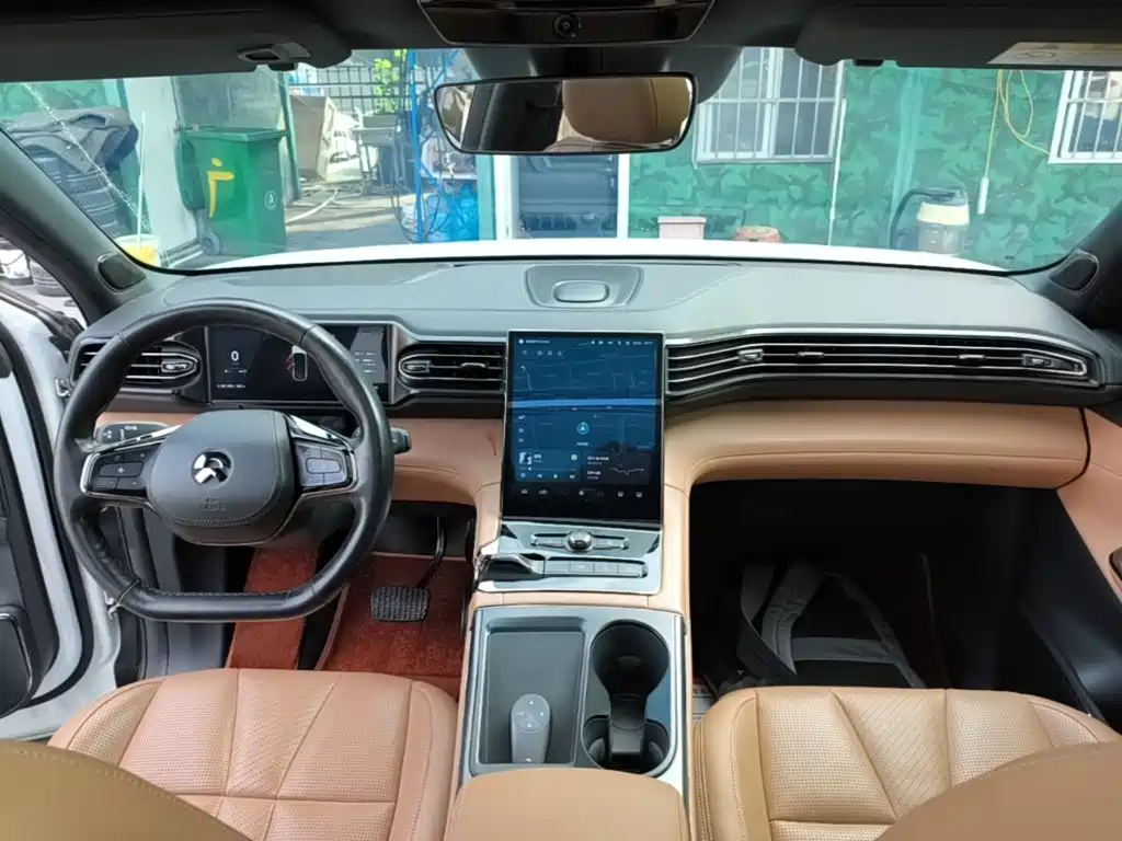 NIO ES8 — миниатюра 10