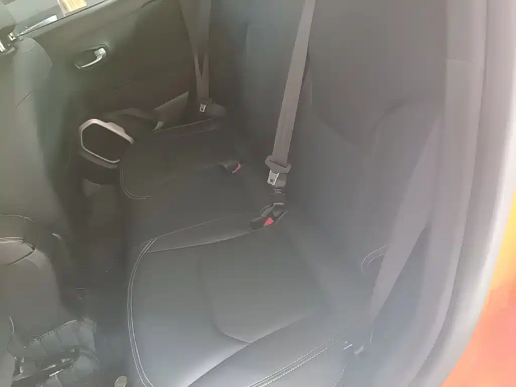 Jeep Renegade — миниатюра 17