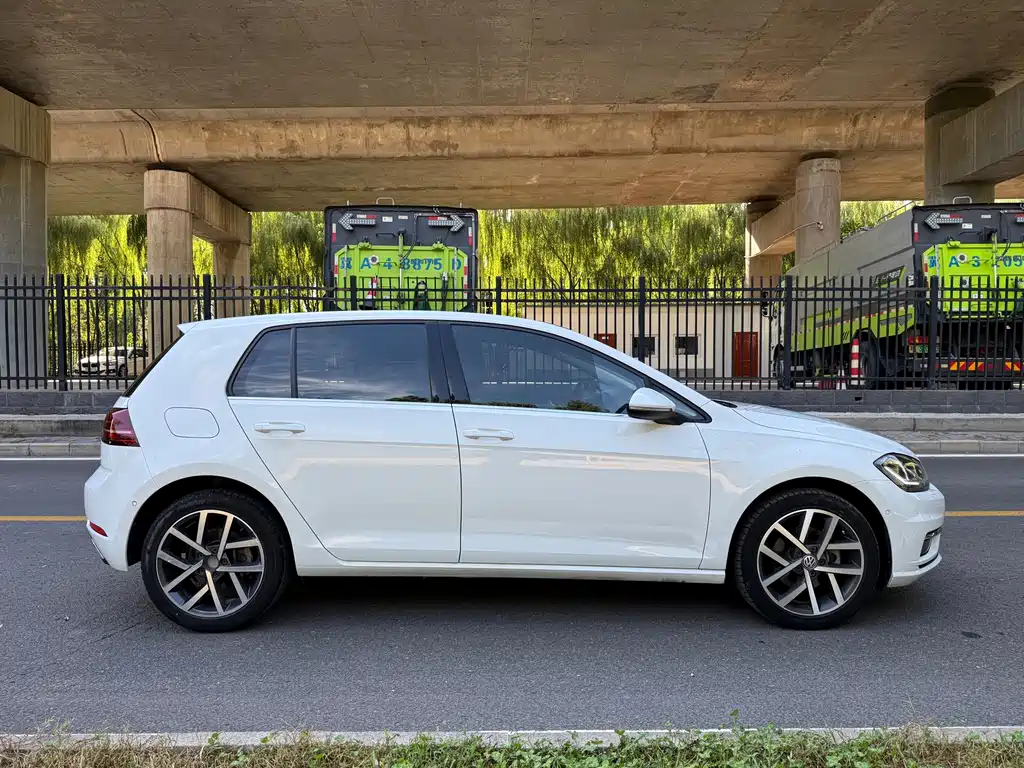 Volkswagen Golf — миниатюра 4