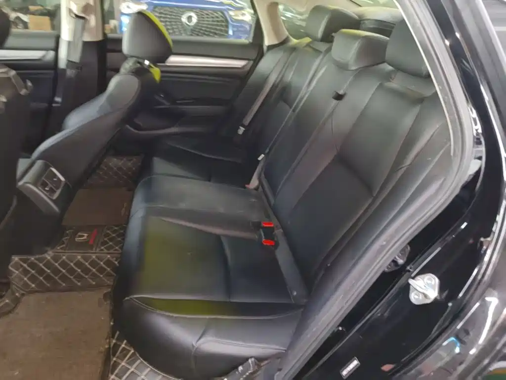 Honda Accord — миниатюра 17