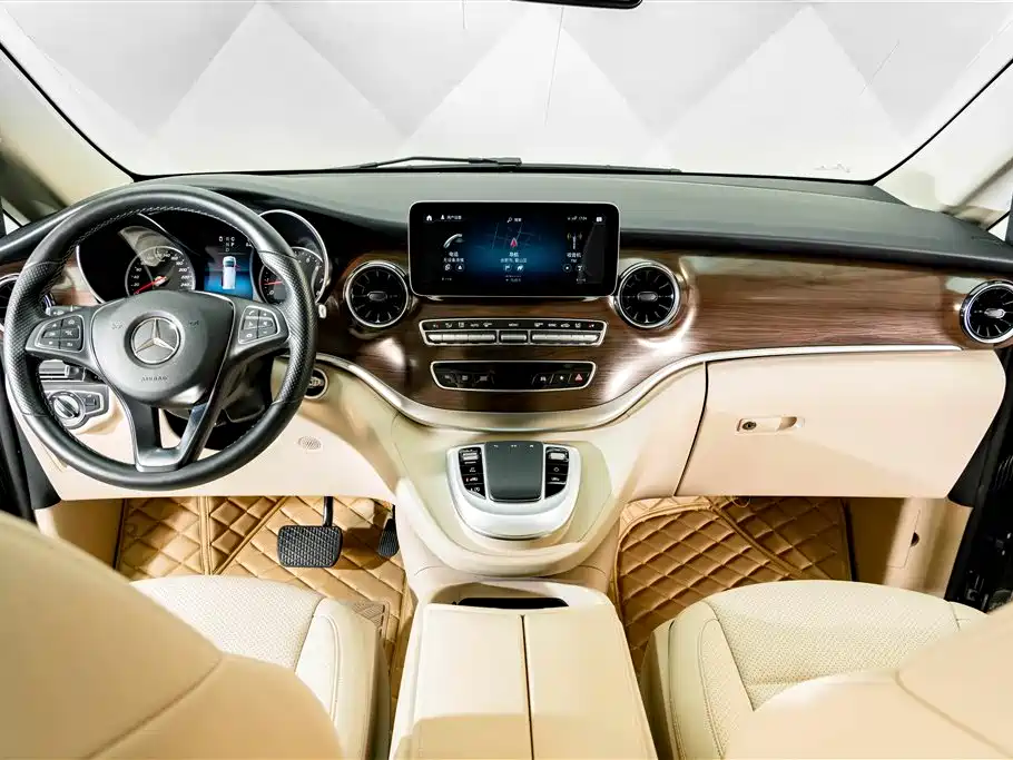 Mercedes-Benz V-Class — миниатюра 13