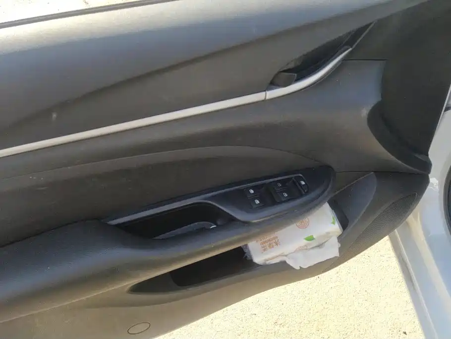 Buick Excelle — миниатюра 7