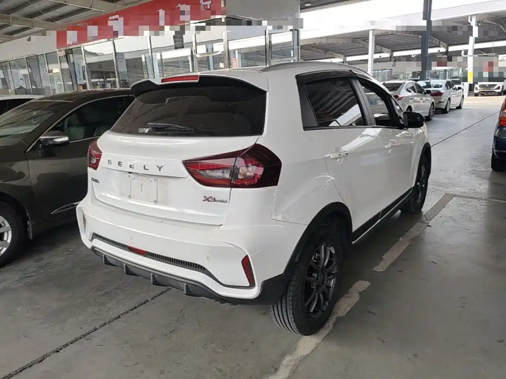 Geely Vision X3 — миниатюра 7