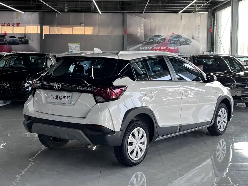 TOYOTA YARIS L ZHIXUAN