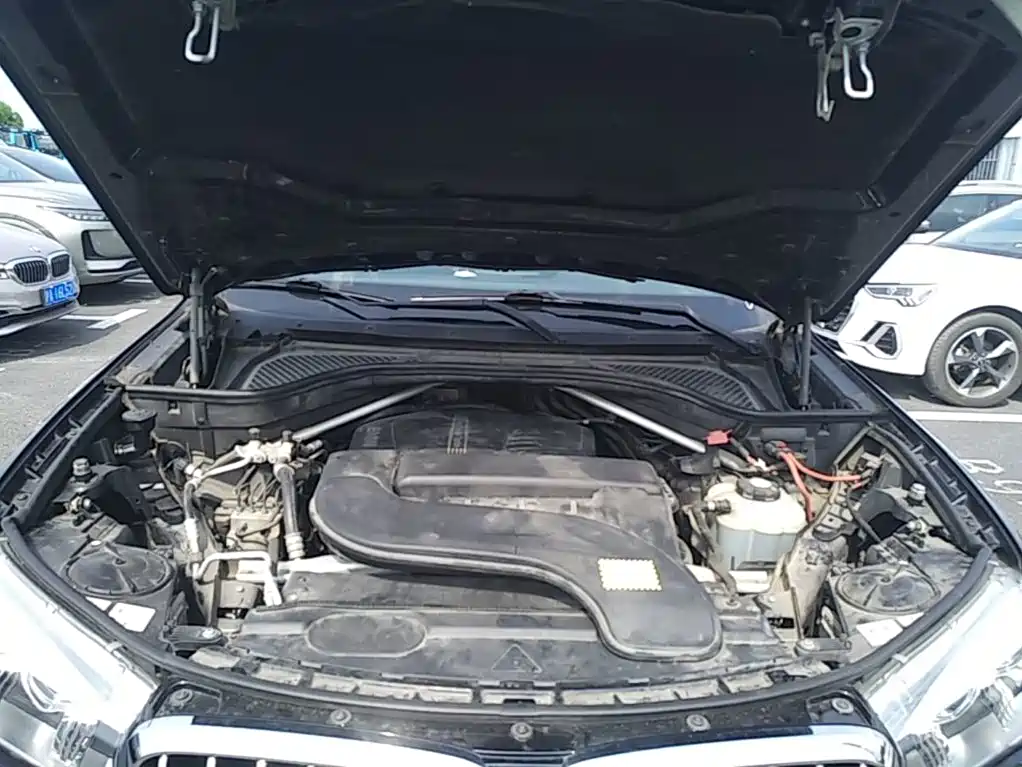 BMW X5 (Import) — миниатюра 20