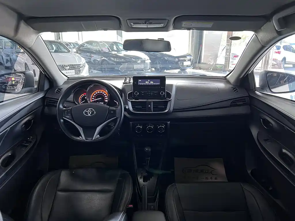 TOYOTA YARIS L ZHIXUAN