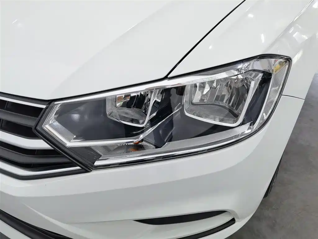 Volkswagen Bora 2019 1.5L MT Fashion VI
