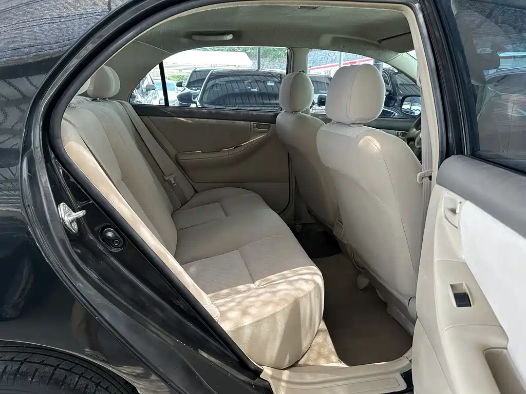Toyota Corolla 2010 1.6L AT