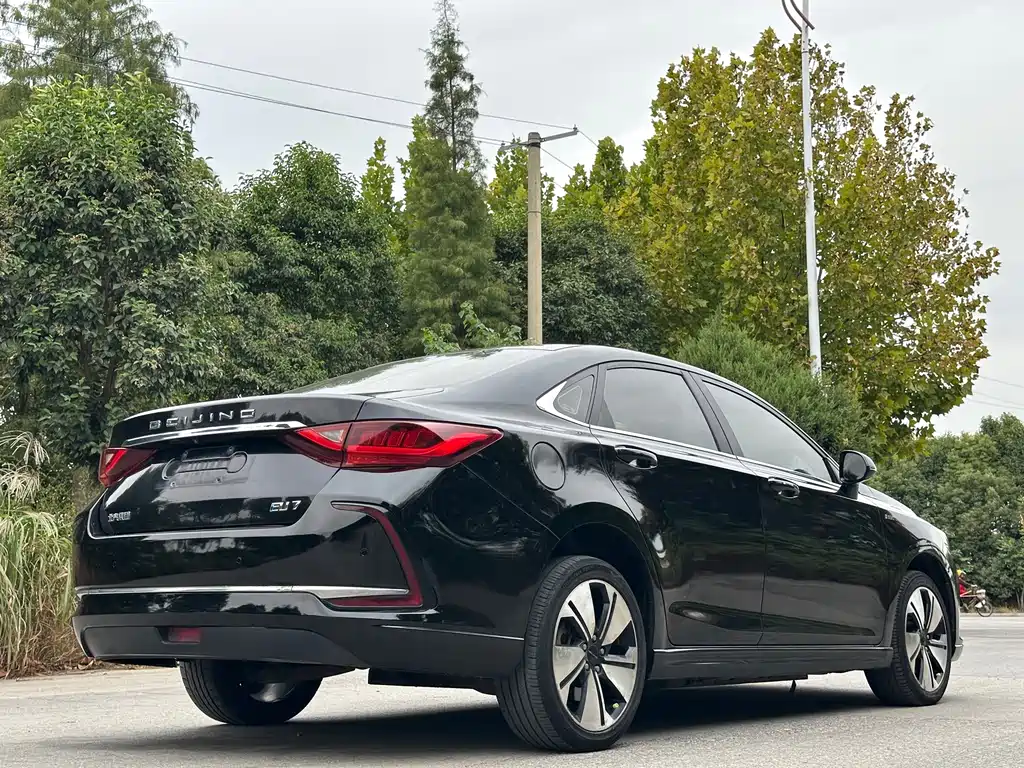 BAIC EU7 — миниатюра 6