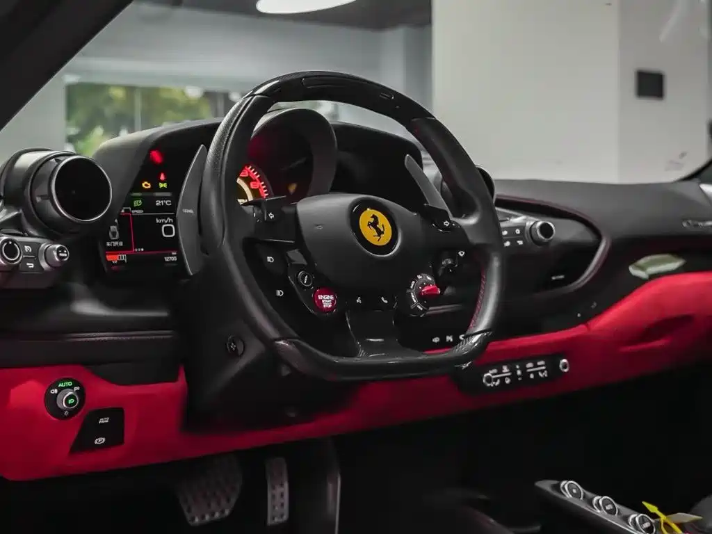 Ferrari F8 Tributo 3.9T V8, фото 9