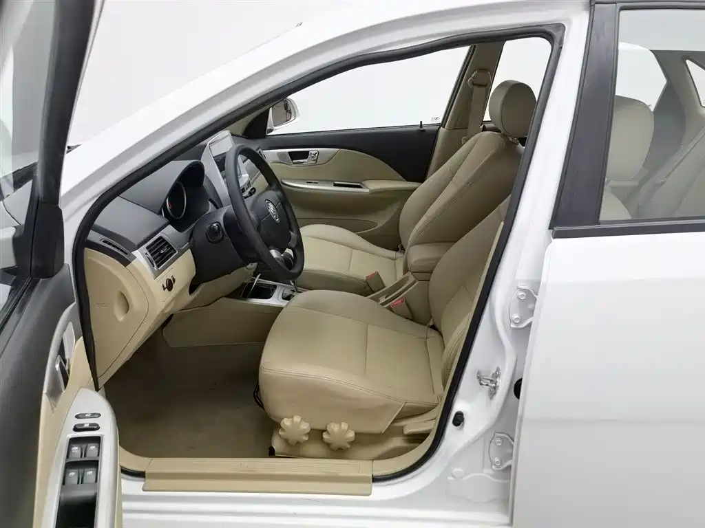Buick Excelle 2013 1.5L AT