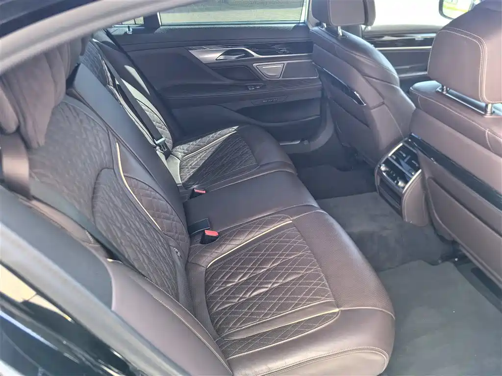 BMW 7 Series 7 2021 740Li Lead M Sport
