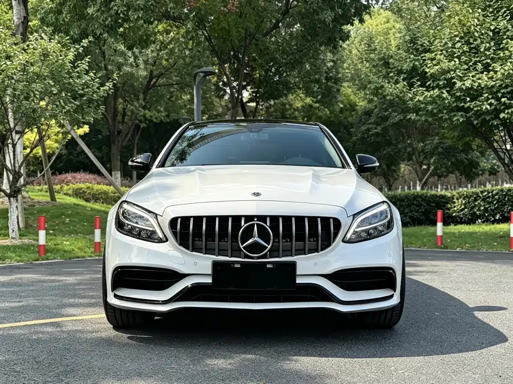 Mercedes-Benz C-Class — миниатюра 2