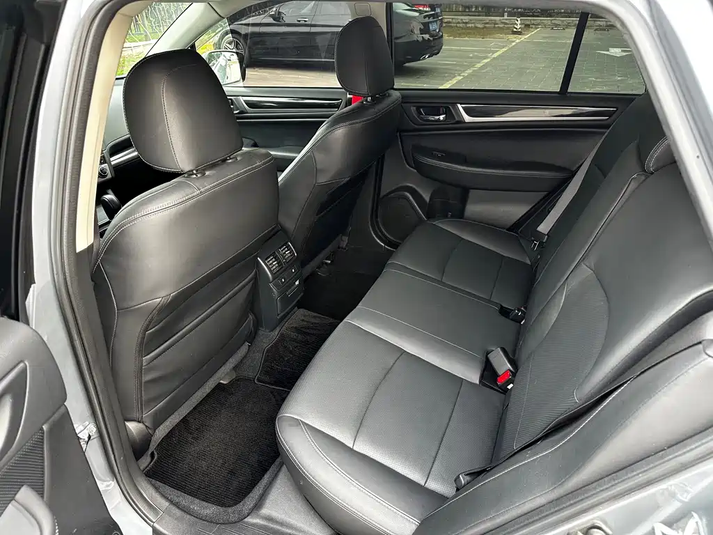 Subaru Outback 2015 2.5i Sport