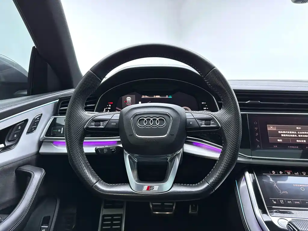 Audi Q8 — миниатюра 9