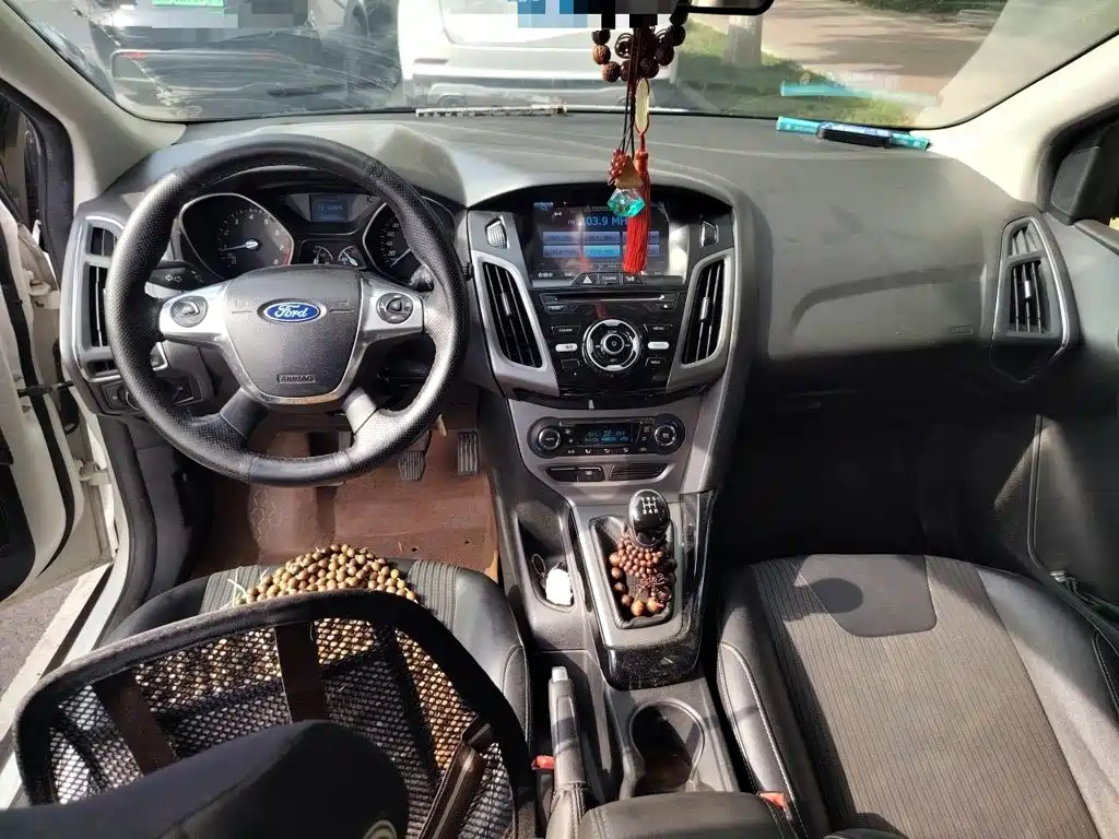 Ford Focus — миниатюра 6