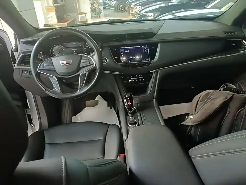 Cadillac XT5 — миниатюра 10