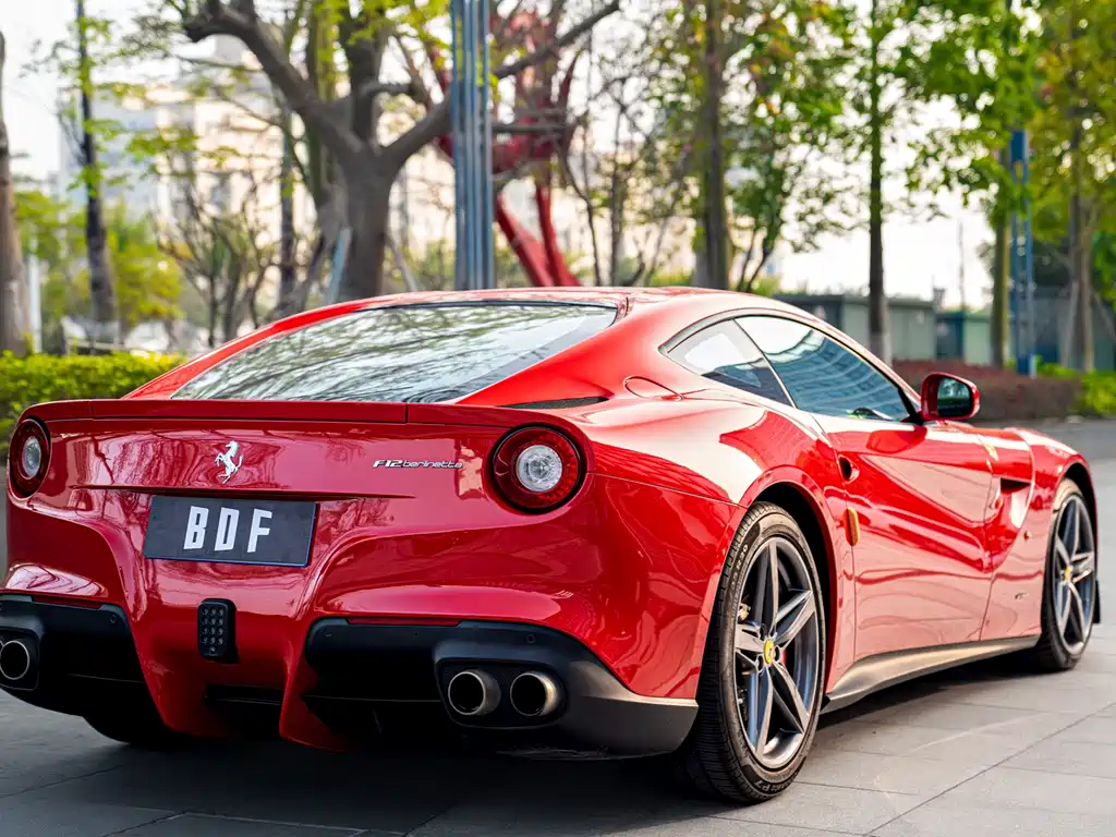 Ferrari F12berlinetta - фото 4